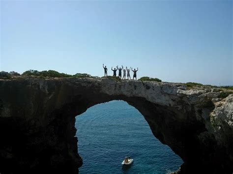 excursin cova des coloms mallorca|Covas des Coloms Sea caving tour by boat